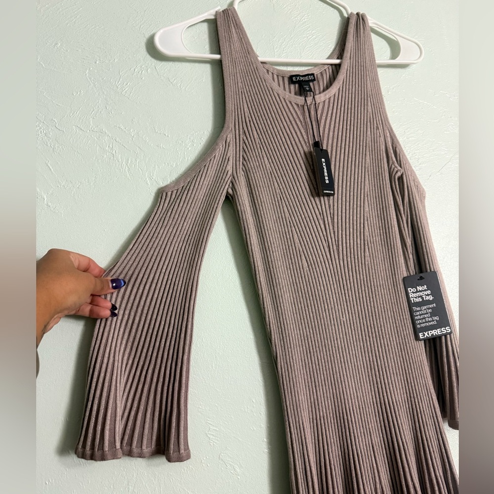 EXPRESS | Off Shoulder Pleated Dress
